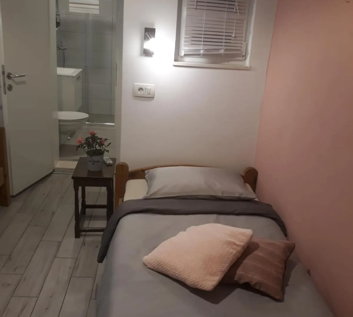 Apartments Marin 트로기르