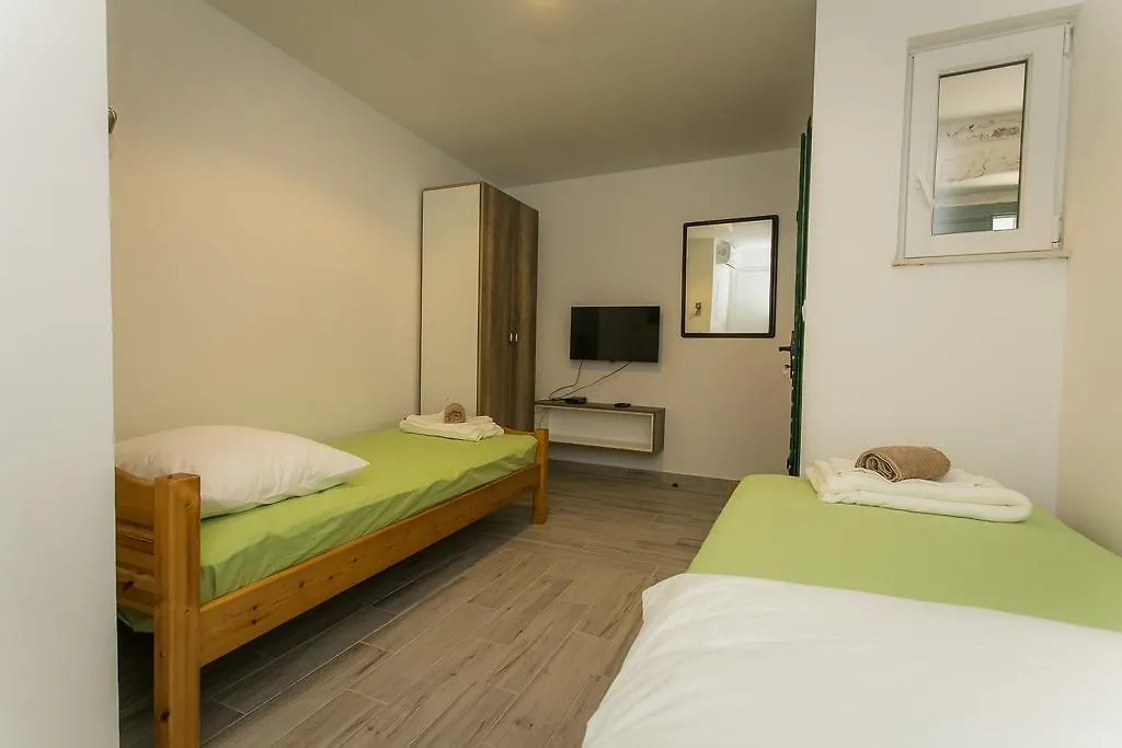 Apartments Marin 트로기르